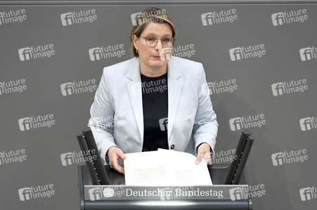 70. Sitzung des Deutschen Bundestages in Berlin