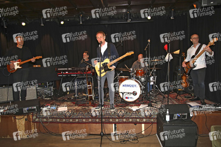 Showcase mit Keimzeit in Leipzig