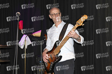 Showcase mit Keimzeit in Leipzig