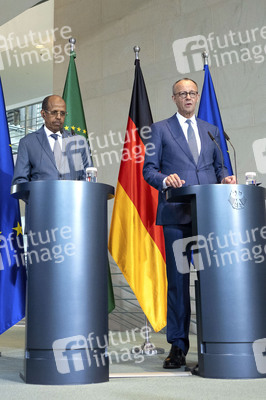 Pressestatement von Friedrich Merz und Mahamud Ali Jussuf  in Berlin