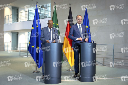 Pressestatement von Friedrich Merz und Mahamud Ali Jussuf  in Berlin