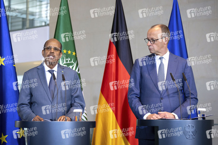 Pressestatement von Friedrich Merz und Mahamud Ali Jussuf  in Berlin