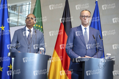 Pressestatement von Friedrich Merz und Mahamud Ali Jussuf  in Berlin