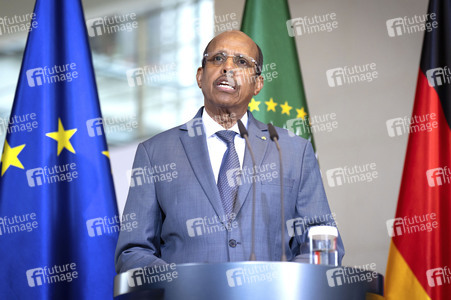 Pressestatement von Friedrich Merz und Mahamud Ali Jussuf  in Berlin