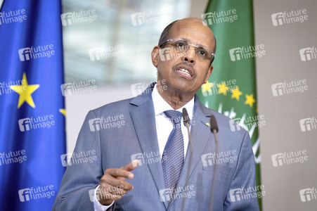 Pressestatement von Friedrich Merz und Mahamud Ali Jussuf  in Berlin