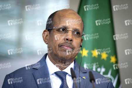 Pressestatement von Friedrich Merz und Mahamud Ali Jussuf  in Berlin