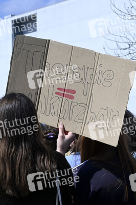 Großdemonstration von Psychotherapeuten gegen geplante Honorarkürzungen in Berlin