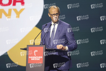 Eröffnungsrundgang auf der Hannover Messe 2026