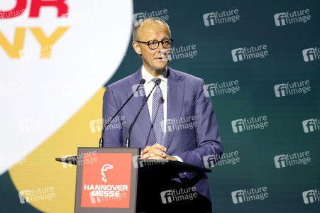 Eröffnungsrundgang auf der Hannover Messe 2026