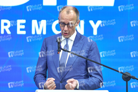 Eröffnungsrundgang auf der Hannover Messe 2026