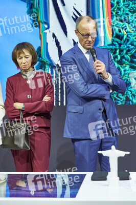 Eröffnungsrundgang auf der Hannover Messe 2026