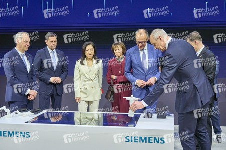 Eröffnungsrundgang auf der Hannover Messe 2026
