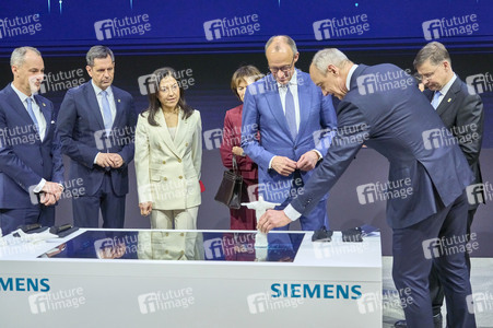 Eröffnungsrundgang auf der Hannover Messe 2026