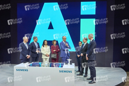 Eröffnungsrundgang auf der Hannover Messe 2026