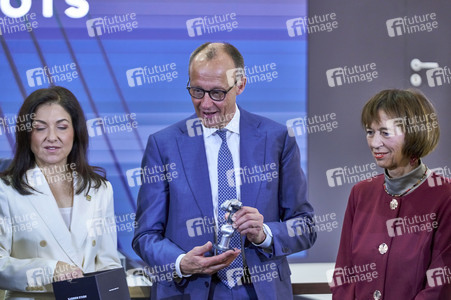 Eröffnungsrundgang auf der Hannover Messe 2026