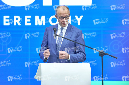 Eröffnungsrundgang auf der Hannover Messe 2026