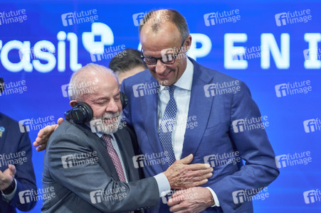 Eröffnungsrundgang auf der Hannover Messe 2026