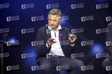 Bühnenpräsentation auf der Hannnover Messe 2026
