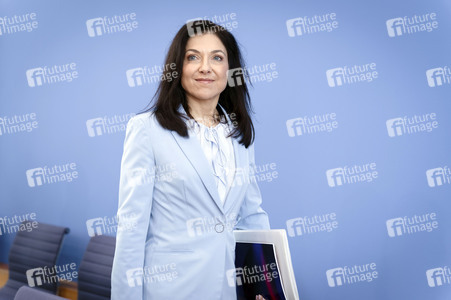 Bundespressekonferenz 'Vorstellung der Frühjahrsprojektion 2026 der Bundesregierung' in Berlin