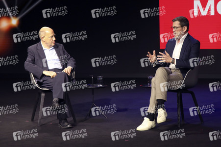 Podcast mit Gregor Gysi und Karl-Theodor zu Guttenberg auf der Hannnover Messe 2026