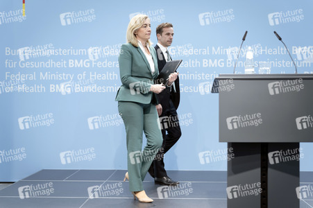 Pressekonferenz mit Nina Warken in Berlin