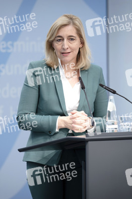 Pressekonferenz mit Nina Warken in Berlin