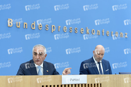 Bundespressekonferenz 'Stellungnahme zur aktuellen Lage im Iran' in Berlin