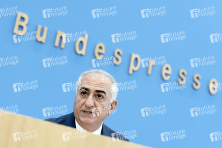 Bundespressekonferenz 'Stellungnahme zur aktuellen Lage im Iran' in Berlin