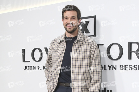 Serienscreening  'Love Story: John F. Kennedy Jr. & Carolyn Bessette' in New York