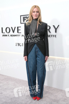 Serienscreening  'Love Story: John F. Kennedy Jr. & Carolyn Bessette' in New York