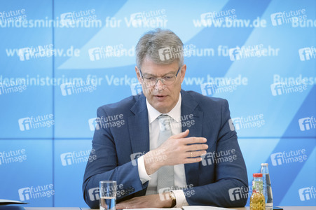 Pressegespräch mit Patrick Schnieder in Berlin
