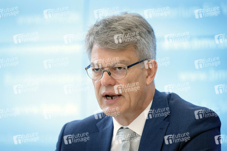 Pressegespräch mit Patrick Schnieder in Berlin