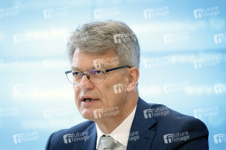 Pressegespräch mit Patrick Schnieder in Berlin