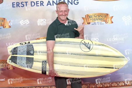 Filmpremiere 'Ein Münchner im Himmel - Der Tod ist erst der Anfang' in München