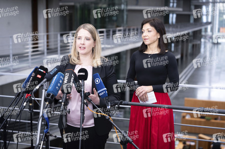 Pressestatement vom Verena Hubertz und Katherina Reiche in Berlin