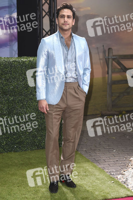 Season 2 Premiere 'Rivals' in London