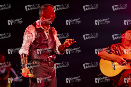 Konzert von DJ BoBo in Erfurt