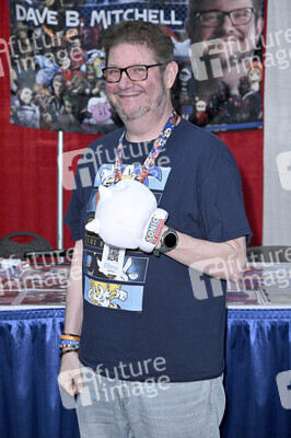 Comic Con Revolution in Ontario