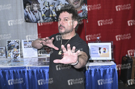 Comic Con Revolution in Ontario