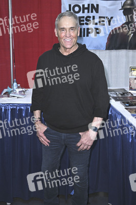 Comic Con Revolution in Ontario