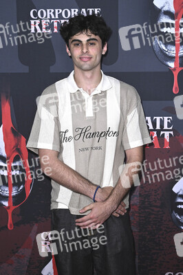 Filmpremiere 'Corporate Retreat' in Burbank