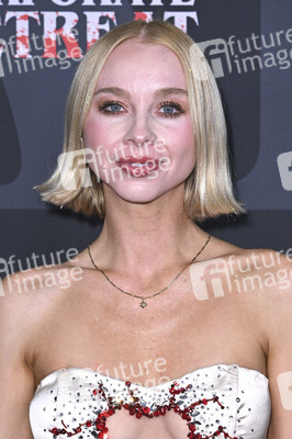 Filmpremiere 'Corporate Retreat' in Burbank