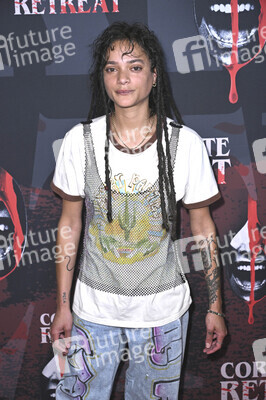 Filmpremiere 'Corporate Retreat' in Burbank