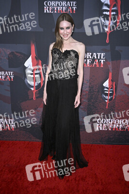 Filmpremiere 'Corporate Retreat' in Burbank