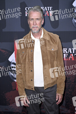 Filmpremiere 'Corporate Retreat' in Burbank
