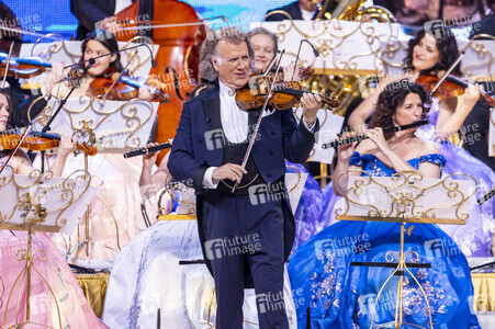 Konzert von André Rieu und dem Johann-Strauss-Orchester in Erfurt