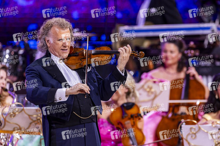 Konzert von André Rieu und dem Johann-Strauss-Orchester in Erfurt