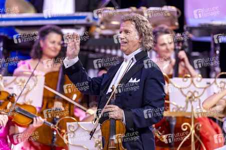 Konzert von André Rieu und dem Johann-Strauss-Orchester in Erfurt