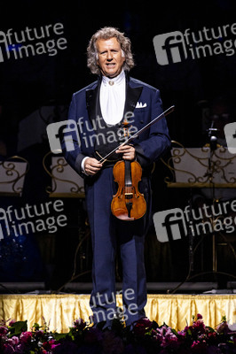 Konzert von André Rieu und dem Johann-Strauss-Orchester in Erfurt