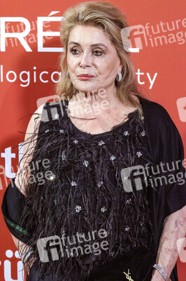 Charity Gala zugunsten der Umbrella Stiftung in Düsseldorf